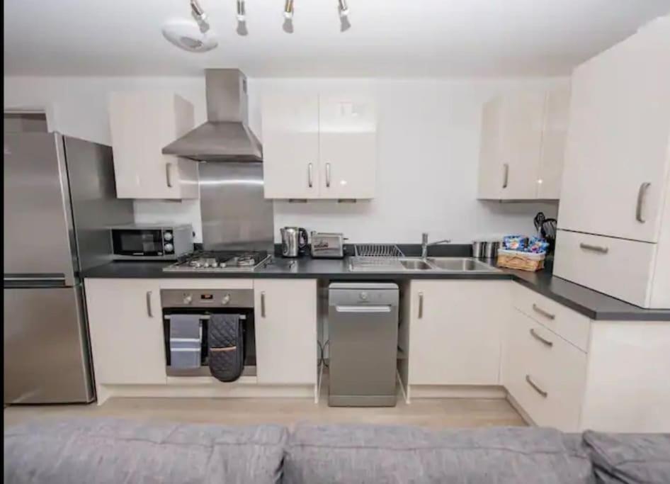 1 Bedroom Flat In Peterborough City Centre المظهر الخارجي الصورة
